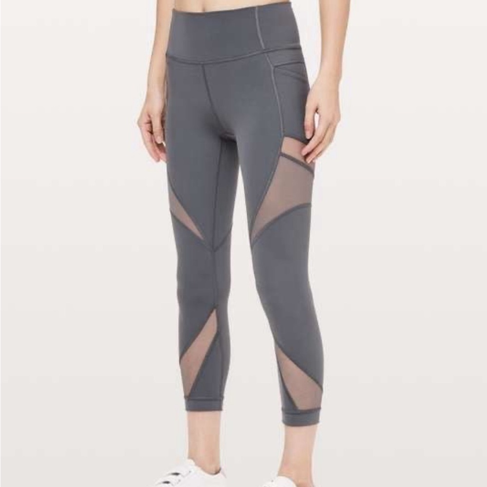 Lululemon Mesh in Motion Crop Leggings